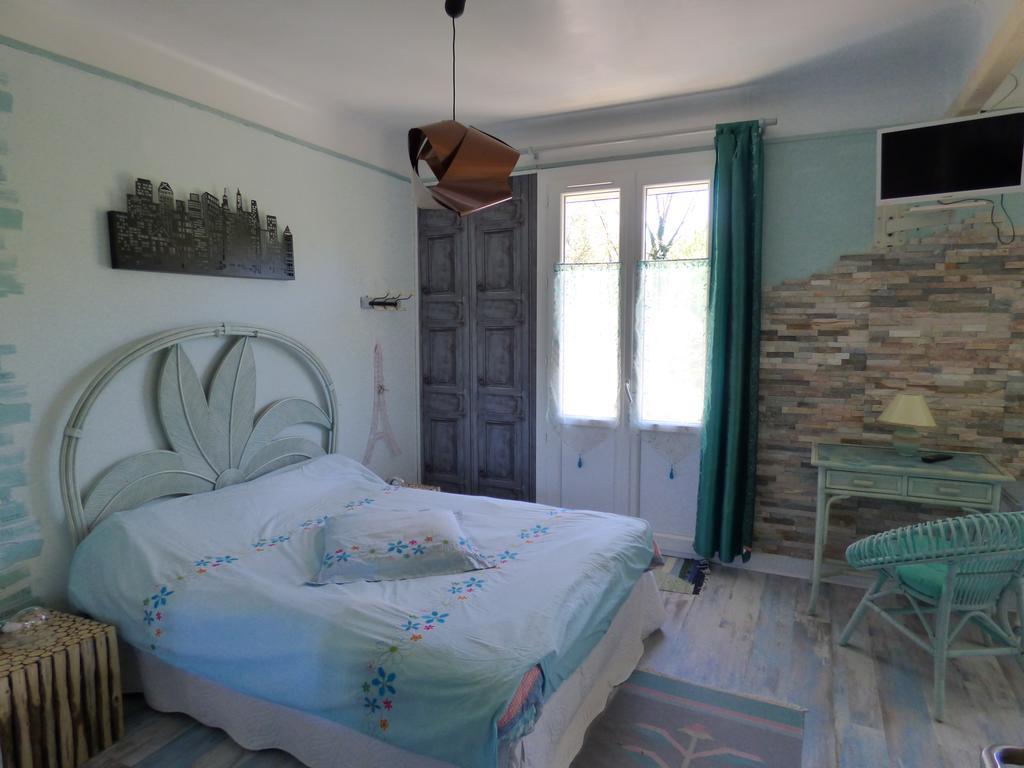 Royères-Saint-Léonard Beau Site Guimauve Et Vieilles Dentelles Bed & Breakfast エクステリア 写真