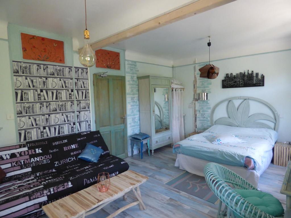 Royères-Saint-Léonard Beau Site Guimauve Et Vieilles Dentelles Bed & Breakfast エクステリア 写真