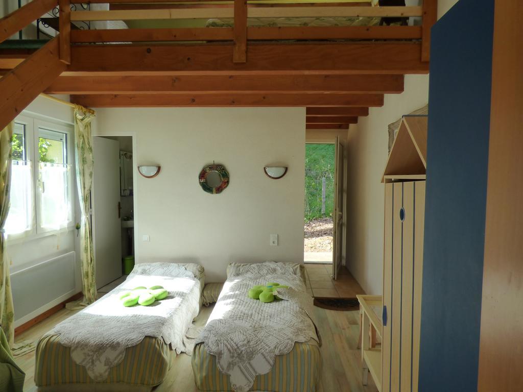 Royères-Saint-Léonard Beau Site Guimauve Et Vieilles Dentelles Bed & Breakfast エクステリア 写真