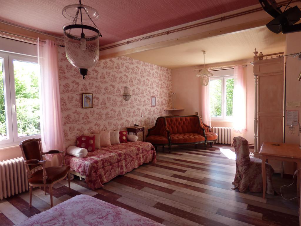 Royères-Saint-Léonard Beau Site Guimauve Et Vieilles Dentelles Bed & Breakfast エクステリア 写真