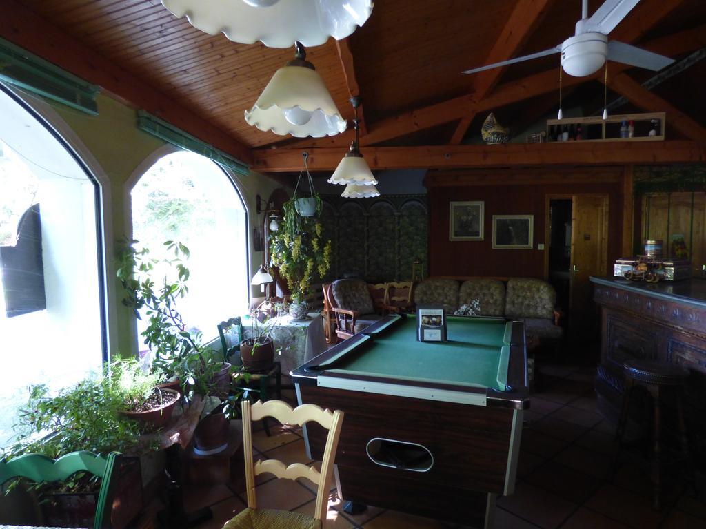 Royères-Saint-Léonard Beau Site Guimauve Et Vieilles Dentelles Bed & Breakfast エクステリア 写真