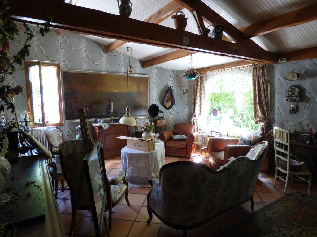 Royères-Saint-Léonard Beau Site Guimauve Et Vieilles Dentelles Bed & Breakfast エクステリア 写真