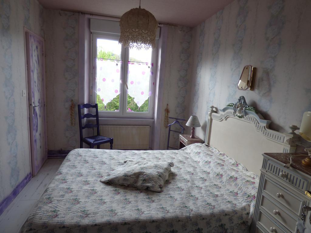 Royères-Saint-Léonard Beau Site Guimauve Et Vieilles Dentelles Bed & Breakfast エクステリア 写真